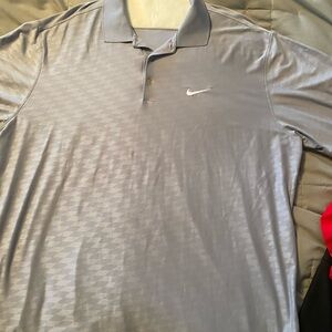 Nike Men's Subtle Pattern Gray Polo Shirt